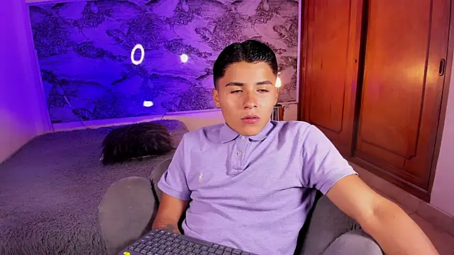 Liam Dustin online show from 03/31/26, 08:44