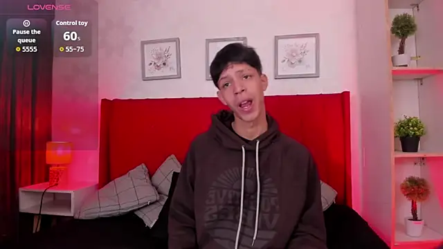 Snapshot of Ethan_qop chatting on 04/02/26, 11:39 Ethan qop online show from 04/02/26, 11:39