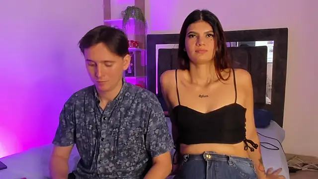 Mariana and Ronny online show from 04/14/26, 10:04