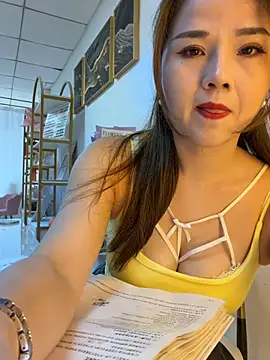 Xiaoxiao-y online show from 04/03/26, 07:48