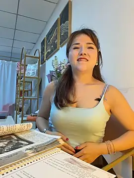 Xiaoxiao-y online show from 04/06/26, 10:27