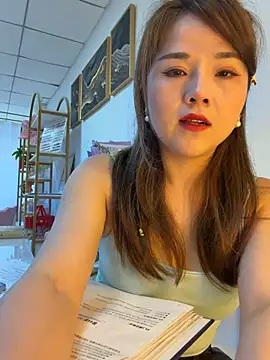 Xiaoxiao-y online show from 03/17/26, 07:22