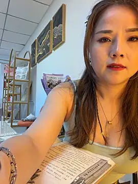 Xiaoxiao-y online show from 04/01/26, 10:16