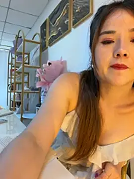 Xiaoxiao-y online show from 07/15/26, 06:31
