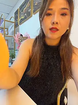 Xiaoxiao-y online show from 06/15/26, 09:20