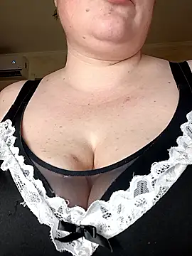 Snapshot of Alex_Goddess_ chatting on 06/18/26, 03:27 Alex Goddess online show from 06/18/26, 03:27