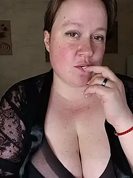 Snapshot of Alex_Goddess_ chatting on 06/23/26, 02:31 Alex Goddess online show from 06/23/26, 02:31