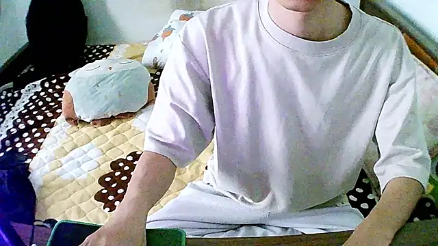 Snapshot of Kang143 chatting on 03/20/26, 01:17 Kang143 online show from 03/20/26, 01:17