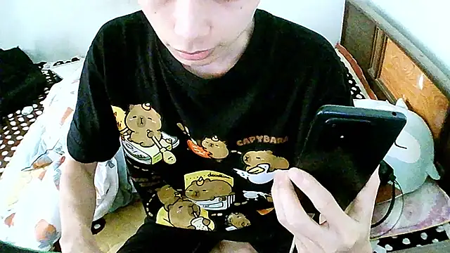 Snapshot of Kang143 chatting on 04/03/26, 08:43 Kang143 online show from 04/03/26, 08:43