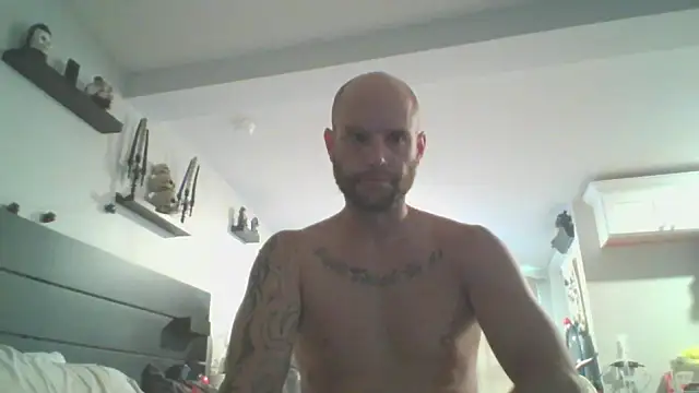 CaptCraker online show from 04/05/26, 09:10