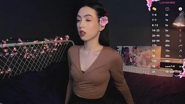 Snapshot of lizaa_breeze chatting on 04/03/26, 05:30 lizaa breeze online show from 04/03/26, 05:30