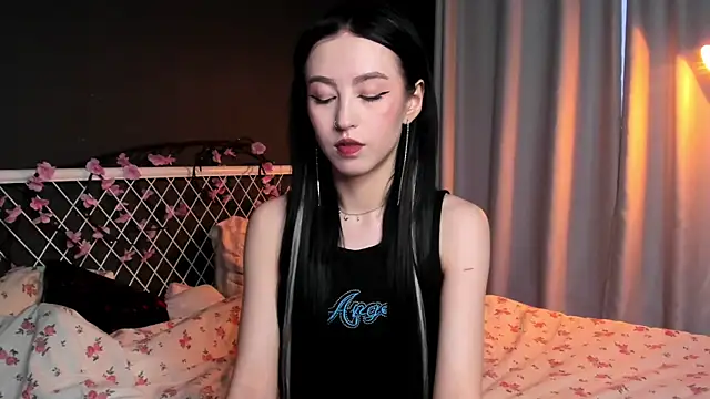 Snapshot of lizaa_breeze chatting on 07/11/26, 05:46 lizaa breeze online show from 07/11/26, 05:46
