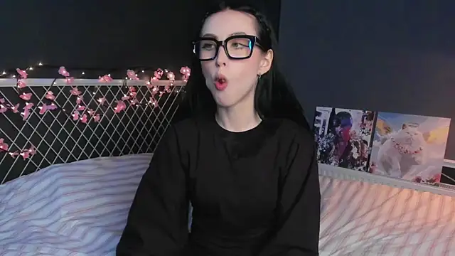 Snapshot of lizaa_breeze chatting on 04/12/26, 05:27 lizaa breeze online show from 04/12/26, 05:27