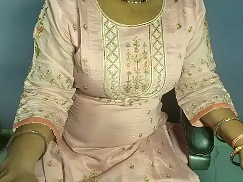 Jeenat Kaur1 online show from 03/26/26, 05:17