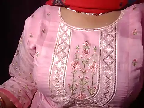 Jeenat Kaur1 online show from 03/21/26, 04:57