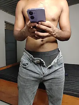 Snapshot of Iam_daku47 chatting on 06/27/26, 04:24 Iam daku47 online show from 06/27/26, 04:24