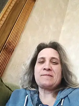 Snapshot of KatieLove133 chatting on 04/05/26, 10:33 KatieLove133 online show from 04/05/26, 10:33