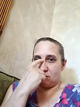 Snapshot of KatieLove133 chatting on 07/18/26, 10:02 KatieLove133 online show from 07/18/26, 10:02