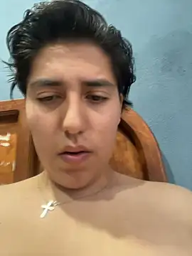 Snapshot of amartinezszz chatting on 03/30/26, 04:52 amartinezszz online show from 03/30/26, 04:52