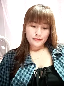 Lucxy-ki6 online show from 05/01/26, 12:43