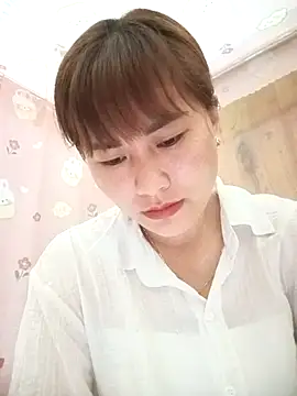 Lucxy-ki6 online show from 05/07/26, 11:41