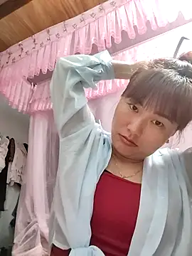 Lucxy-ki6 online show from 05/03/26, 10:57