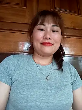 Lucxy-ki6 online show from 04/24/26, 08:38