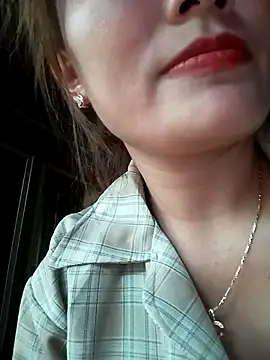 Lucxy-ki6 online show from 05/14/26, 10:56