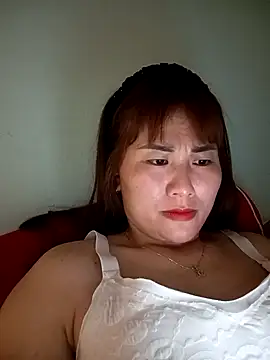 Lucxy-ki6 online show from 04/15/26, 02:10