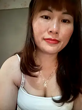 Lucxy-ki6 online show from 04/04/26, 02:51