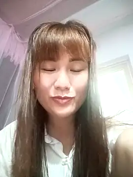 Lucxy-ki6 online show from 05/18/26, 04:01
