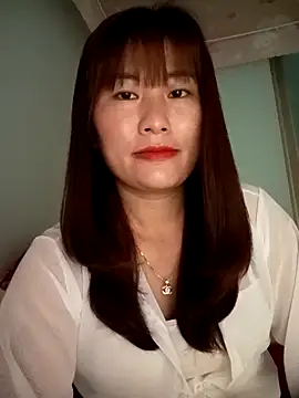 Lucxy-ki6 online show from 03/28/26, 12:44