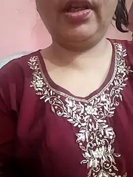 Gujju bhabhi69 online show from 04/28/26, 04:17