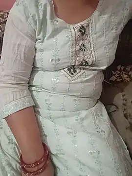 Gujju bhabhi69 online show from 05/26/26, 08:45