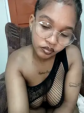 Hotsexyberry222 online show from 04/23/26, 06:20