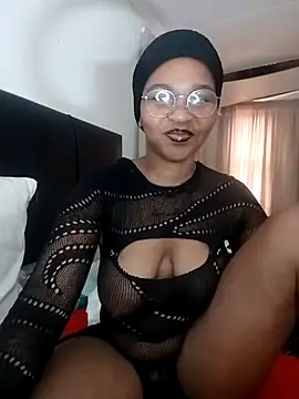 Hotsexyberry222 online show from 03/23/26, 08:03