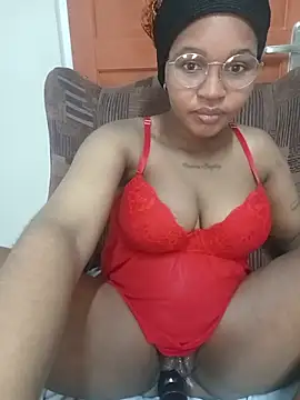 Snapshot of Hotsexyberry222 chatting on 07/17/26, 05:32 Hotsexyberry222 online show from 07/17/26, 05:32