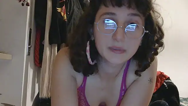 antoniettamaria online show from 04/15/26, 09:15