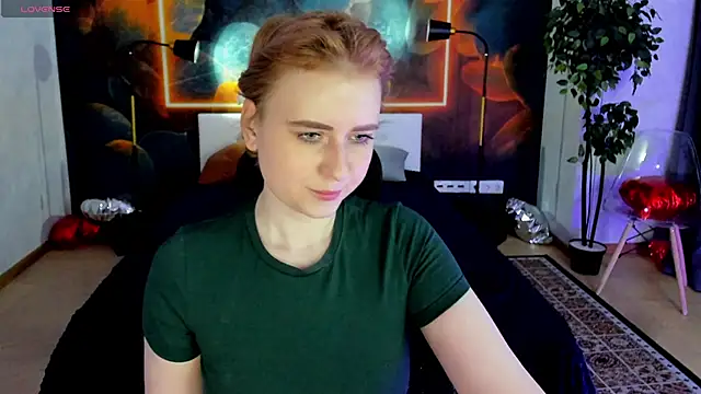 Shiny Liss online show from 05/19/26, 01:43