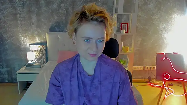Shiny Liss online show from 05/14/26, 01:35