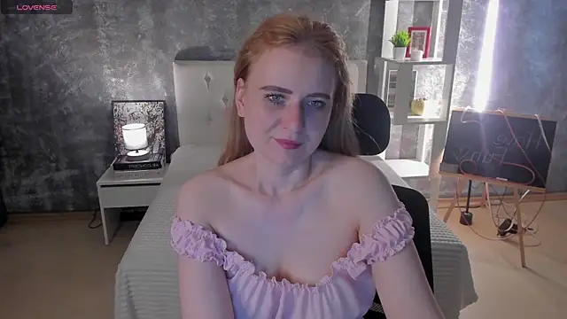 Snapshot of Shiny_Liss chatting on 06/20/26, 01:32 Shiny Liss online show from 06/20/26, 01:32