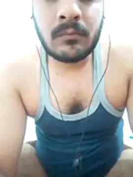 Snapshot of Decentlover67 chatting on 04/07/26, 03:03 Decentlover67 online show from 04/07/26, 03:03