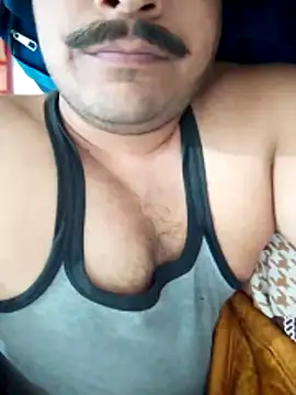 Snapshot of Decentlover67 chatting on 04/14/26, 03:06 Decentlover67 online show from 04/14/26, 03:06