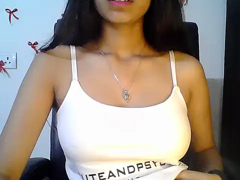 Hot Deepansi02 online show from 05/15/26, 04:27