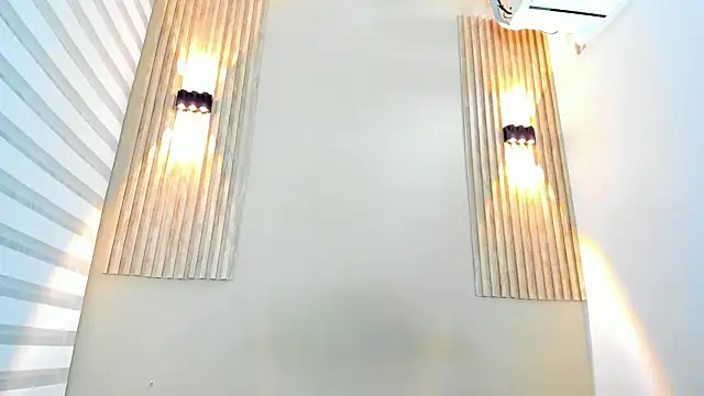 Snapshot of SALOMEE_STONE chatting on 03/18/26, 02:19 SALOMEE STONE online show from 03/18/26, 02:19