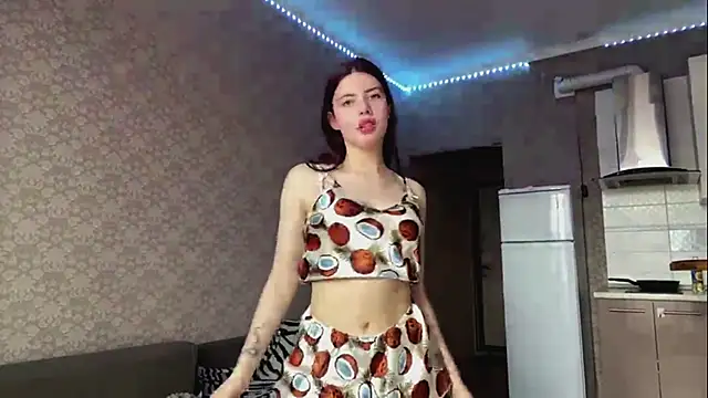 KassieLonzo online show from 04/09/26, 11:05