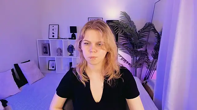 ElizabethVane online show from 05/07/26, 05:27