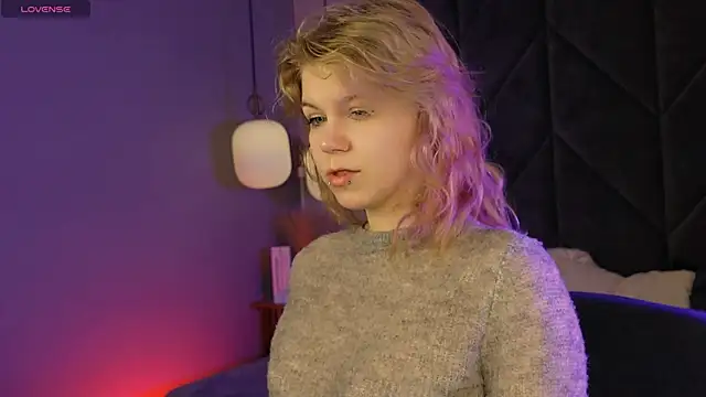 ElizabethVane online show from 04/22/26, 05:47