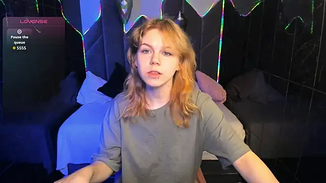 ElizabethVane online show from 04/14/26, 05:45