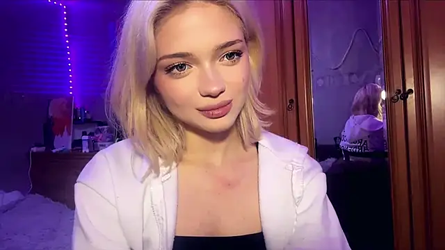 StacyChocopay online show from 05/12/26, 11:44